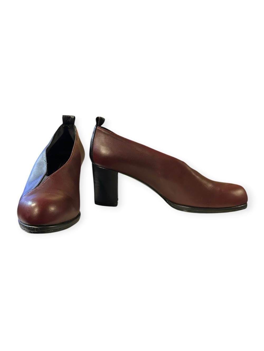 Hobbs London Bi-Color Leather V-Neck Low Wedges / Pumps (Size 39 / US 8.5)